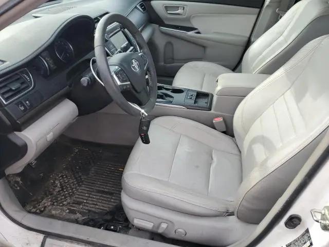 2016 TOYOTA CAMRY LE  