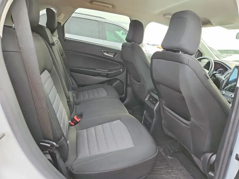 2023 FORD EDGE SE  