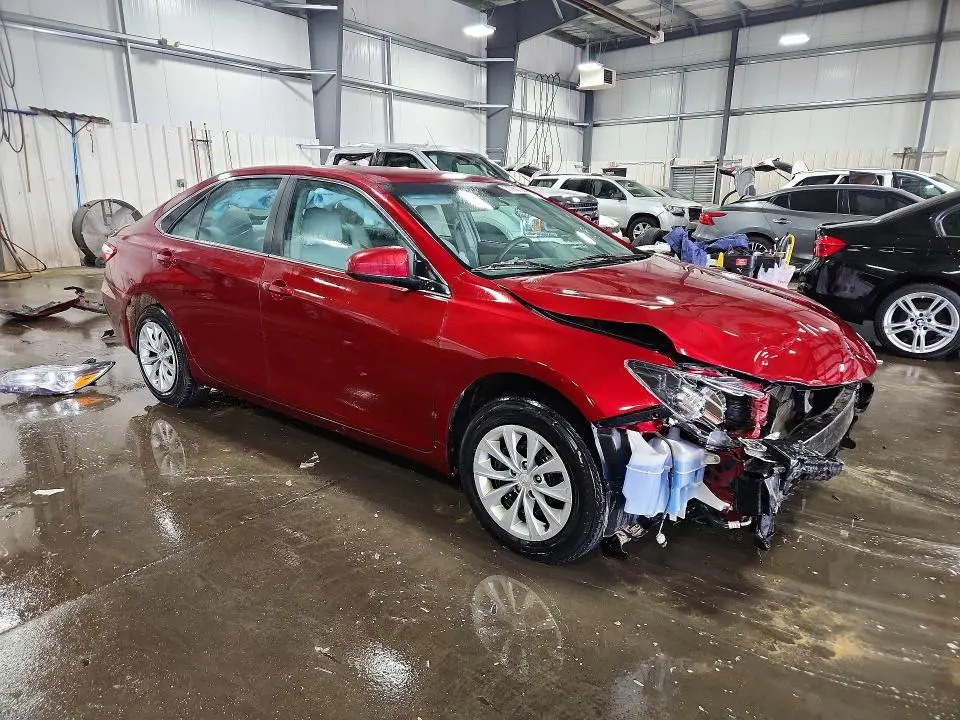 2016 TOYOTA CAMRY LE  