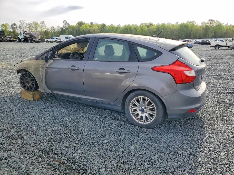 2012 FORD FOCUS SE  