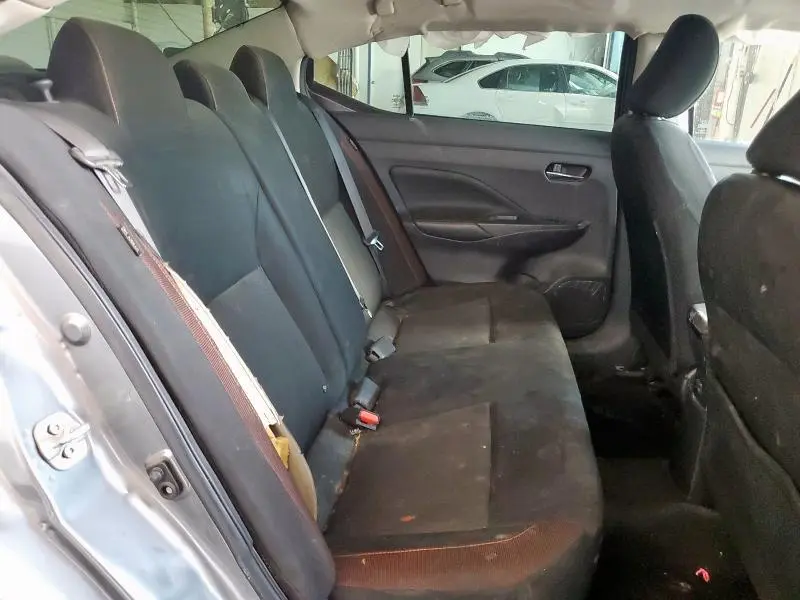 2021 NISSAN VERSA SR  