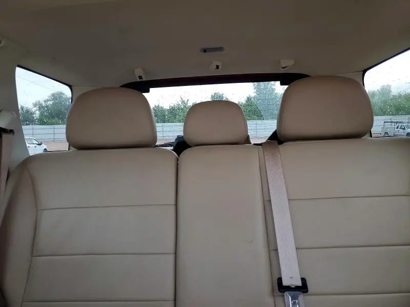 2010 FORD ESCAPE LIMITED  