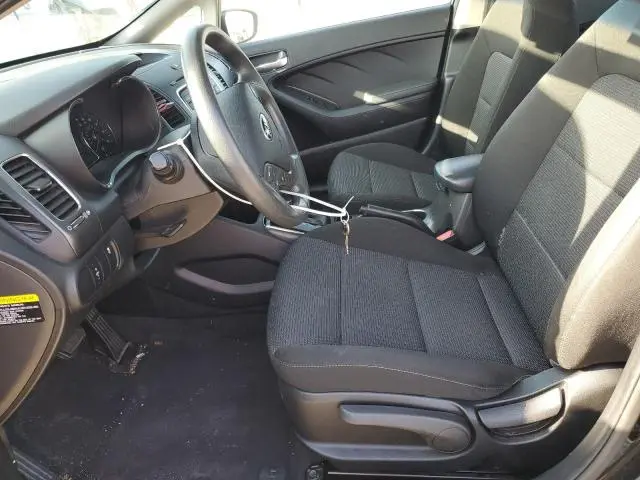 2017 KIA FORTE LX  