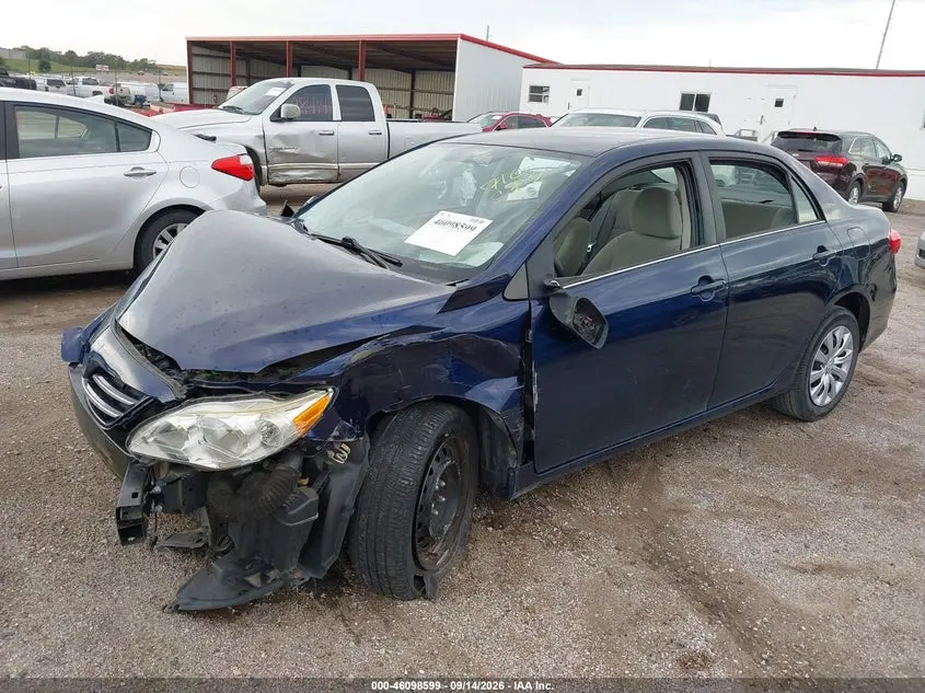 2013 TOYOTA COROLLA LE