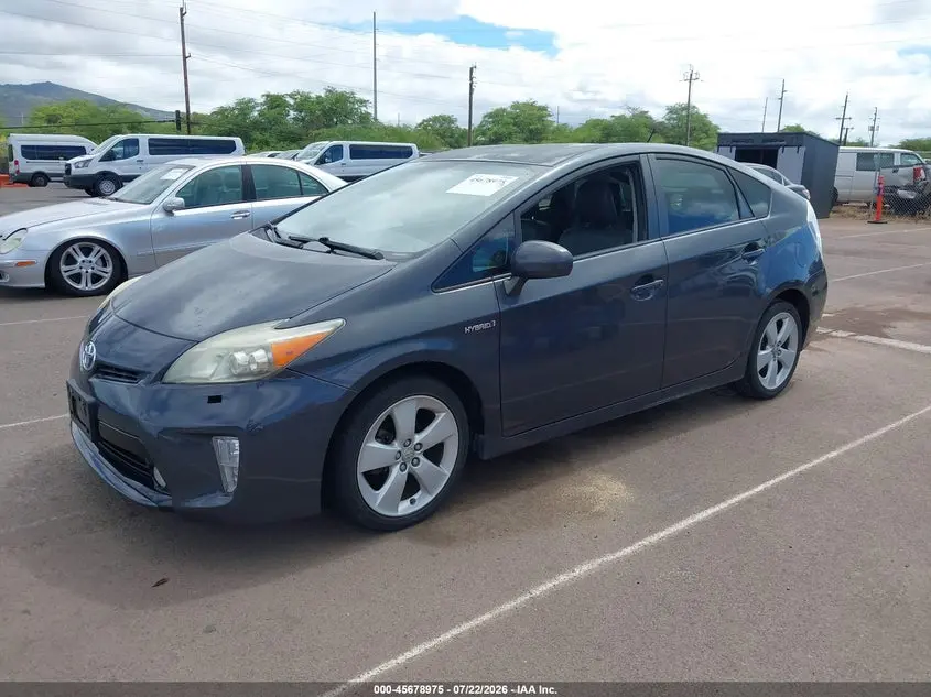2013 TOYOTA PRIUS FIVE/FOUR/THREE/THREE SE/TWO