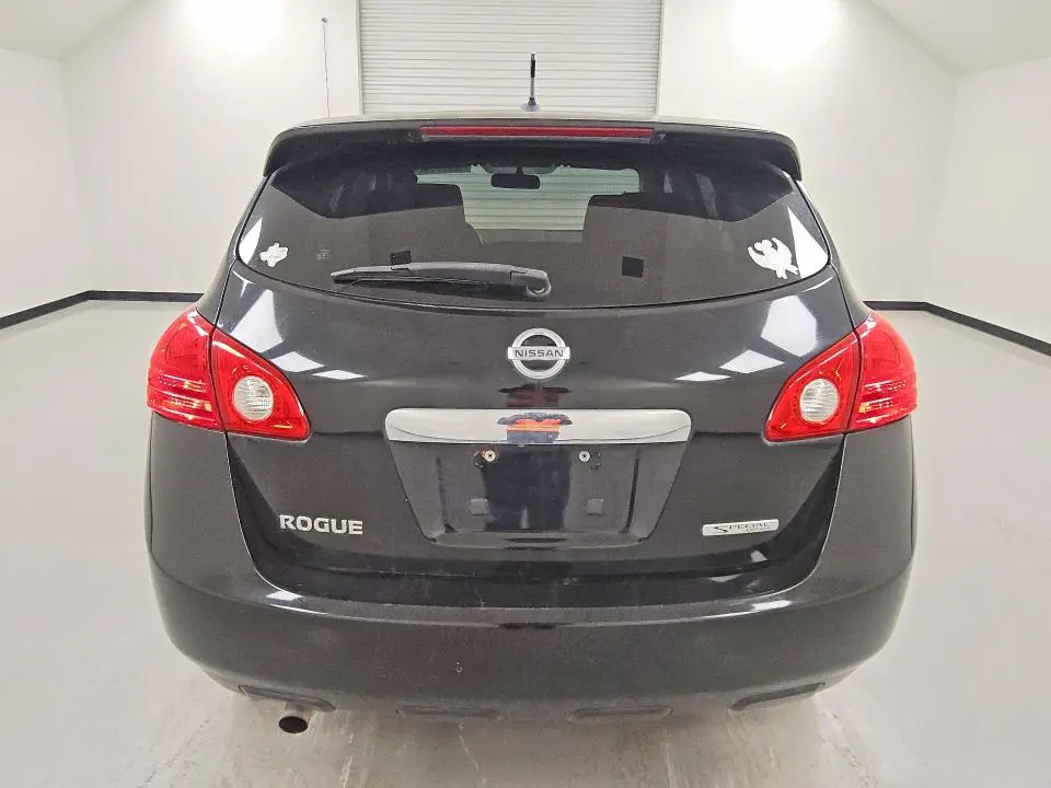 2012 NISSAN ROGUE S  