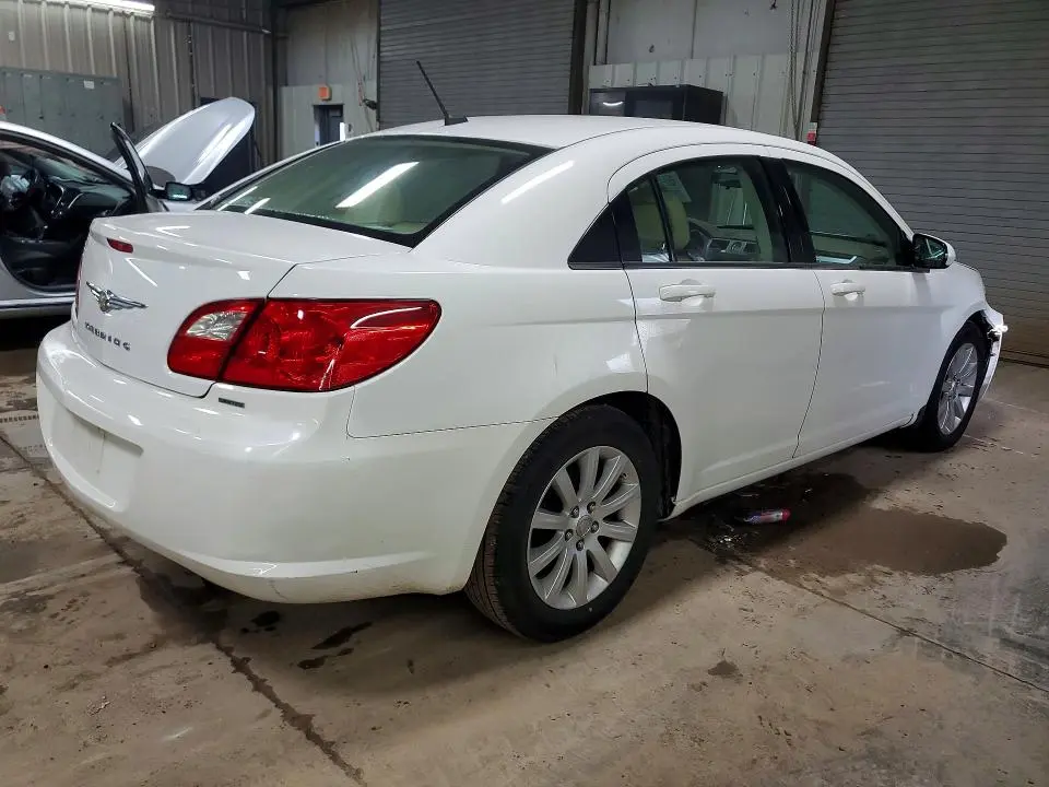 2010 CHRYSLER SEBRING LIMITED  