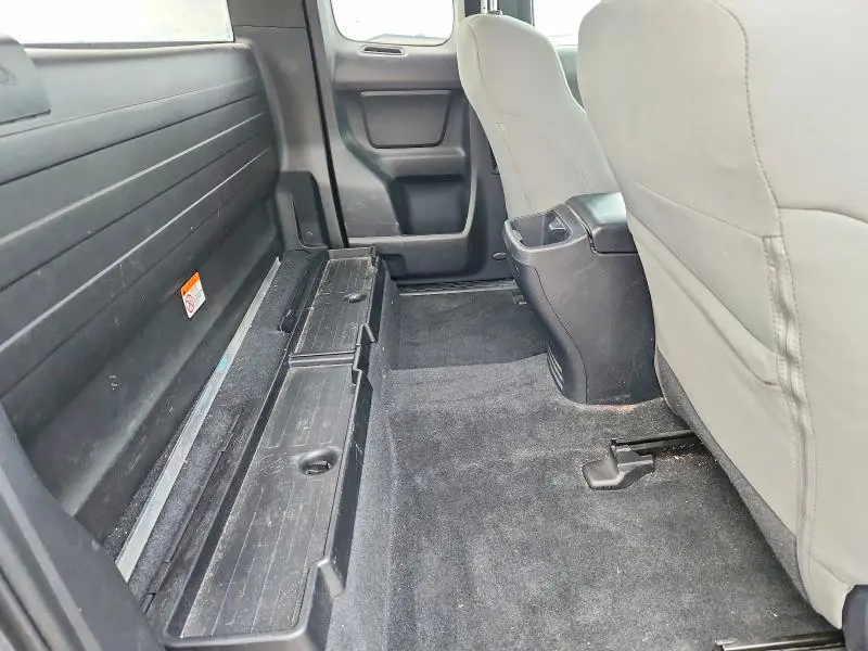 2020 TOYOTA TACOMA SR  