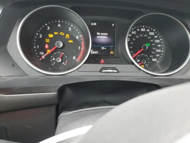 2021 VOLKSWAGEN TIGUAN S  