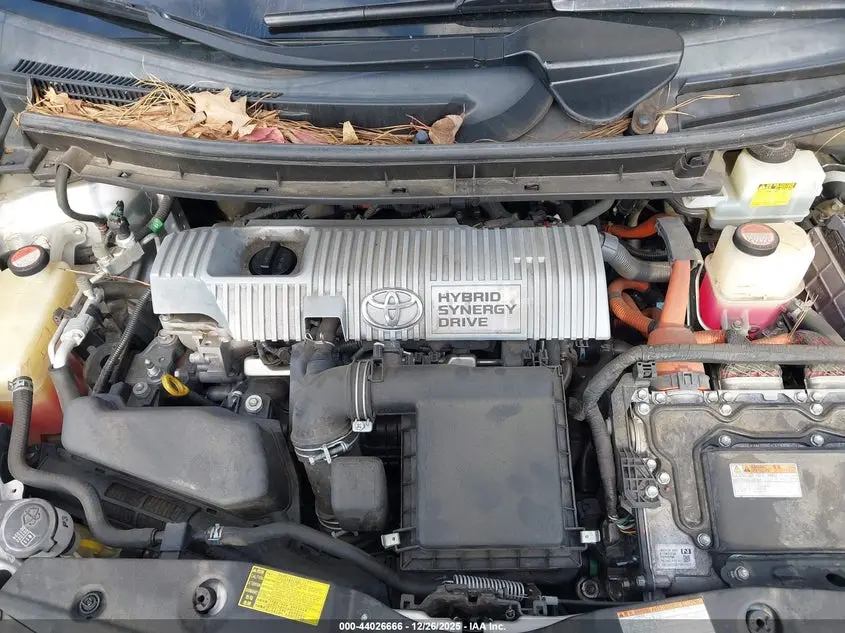 2015 TOYOTA PRIUS TWO