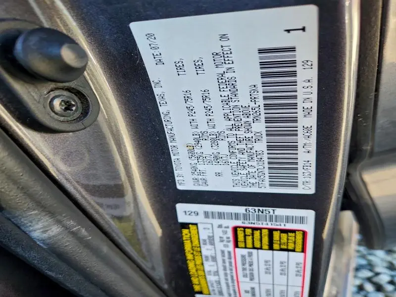 2020 TOYOTA TACOMA SR  