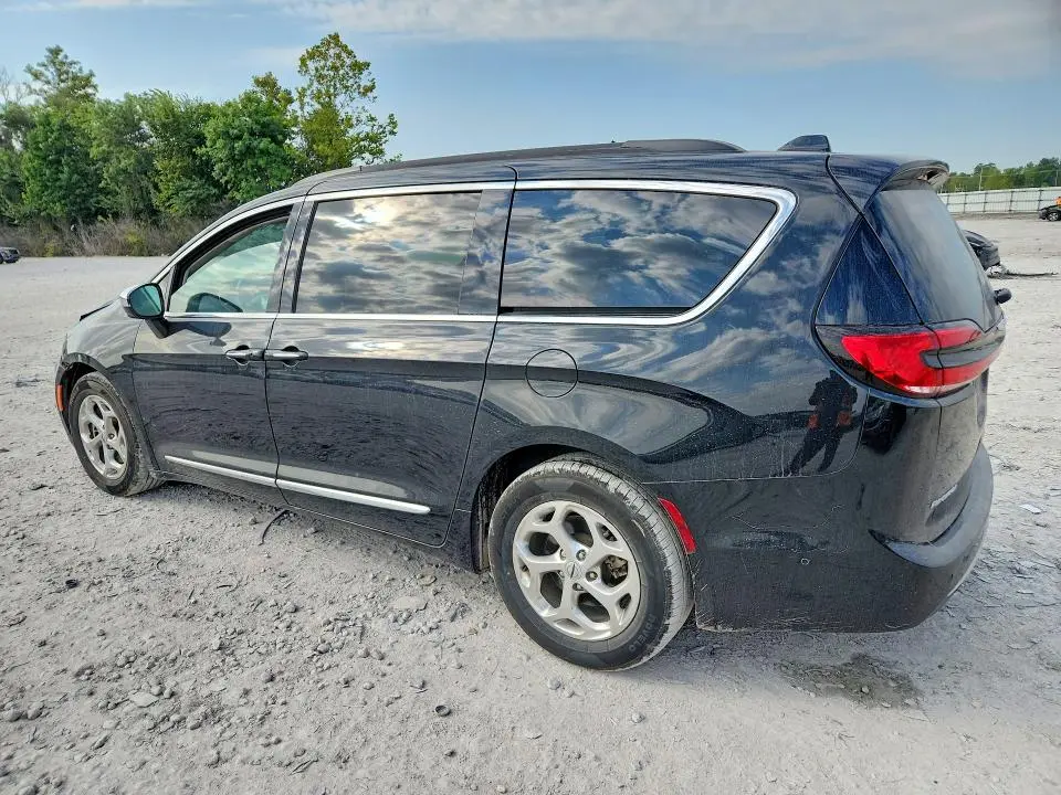 2022 CHRYSLER PACIFICA LIMITED  