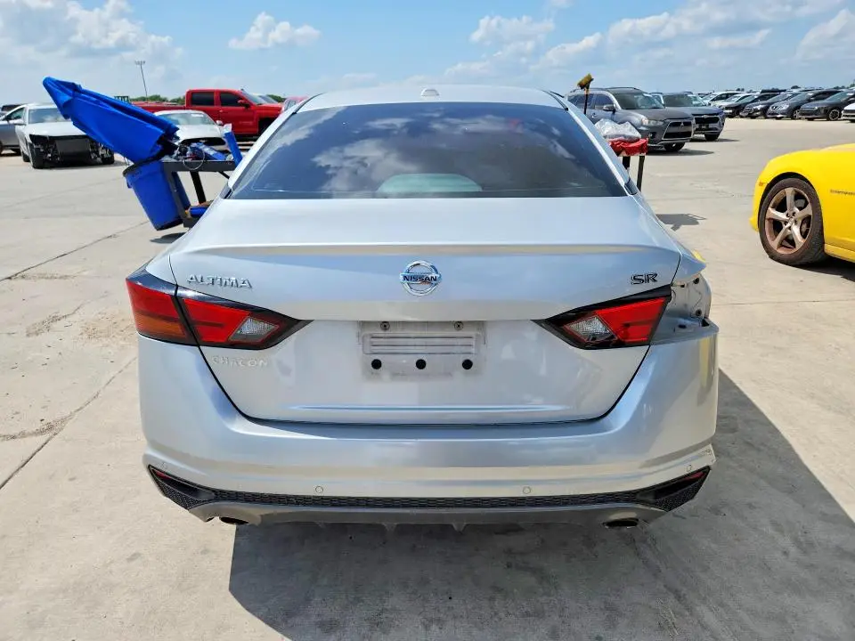 2020 NISSAN ALTIMA SR  
