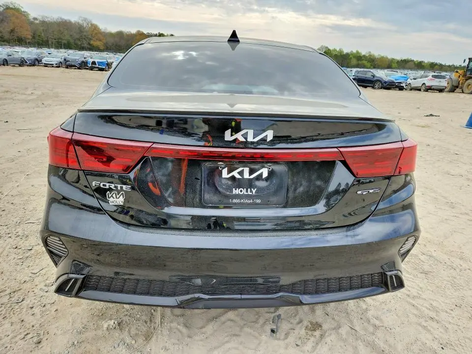 2023 KIA FORTE GT LINE  