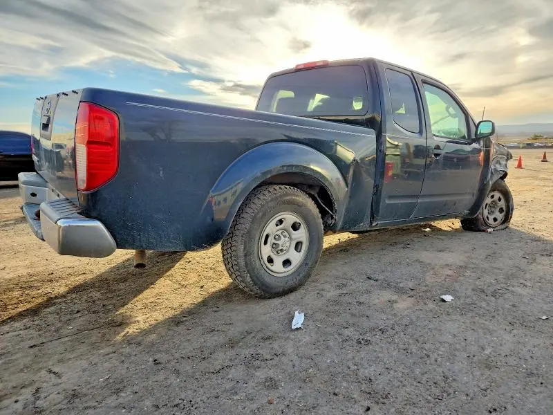 2014 NISSAN FRONTIER S  