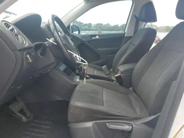 2015 VOLKSWAGEN TIGUAN S  