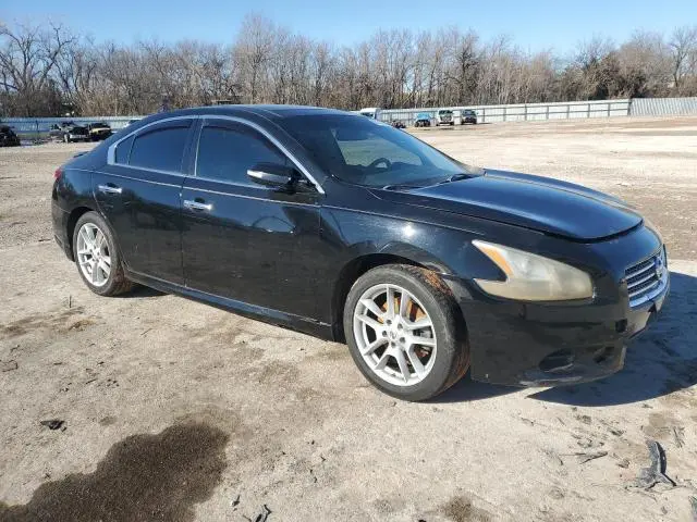 2010 NISSAN MAXIMA S