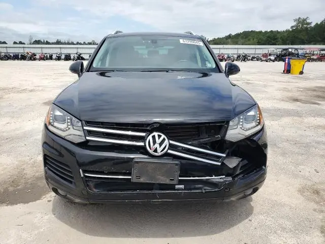 2012 VOLKSWAGEN TOUAREG V6  
