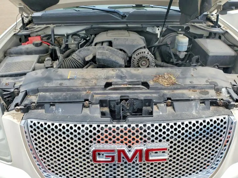 2011 GMC YUKON XL DENALI  
