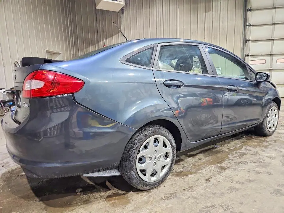 2011 FORD FIESTA SE  