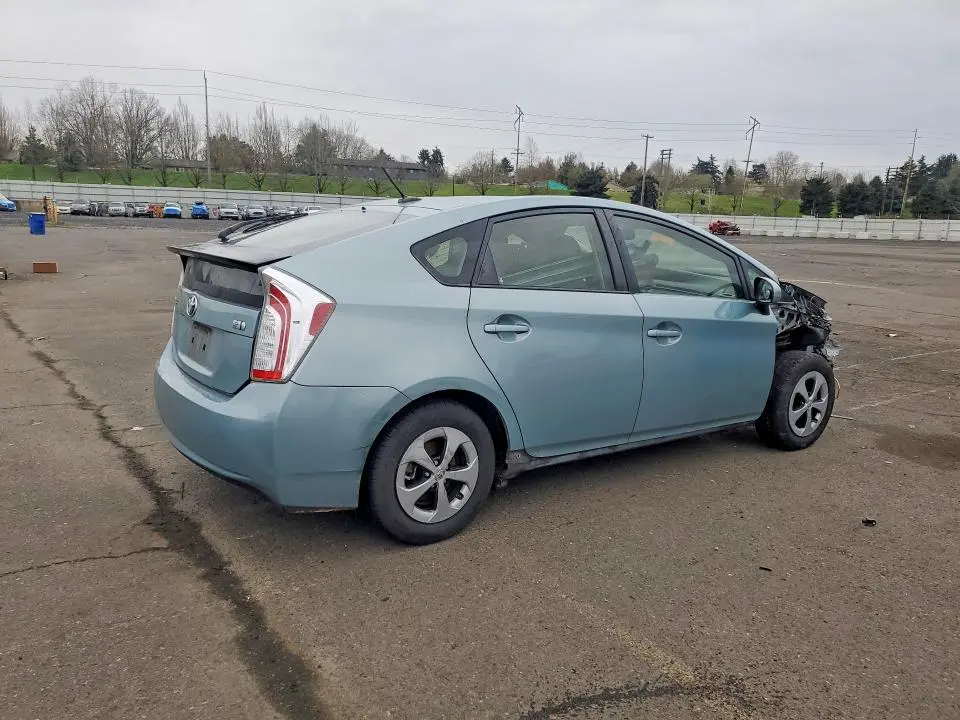 2014 TOYOTA PRIUS THREE  