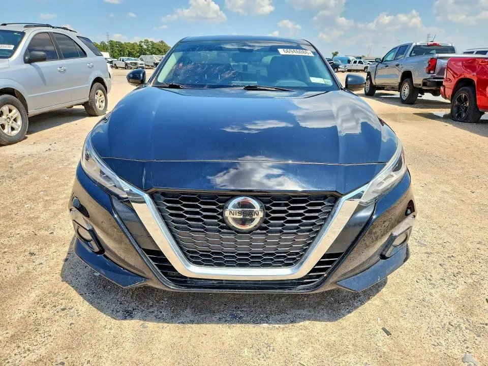 2019 NISSAN ALTIMA SL  
