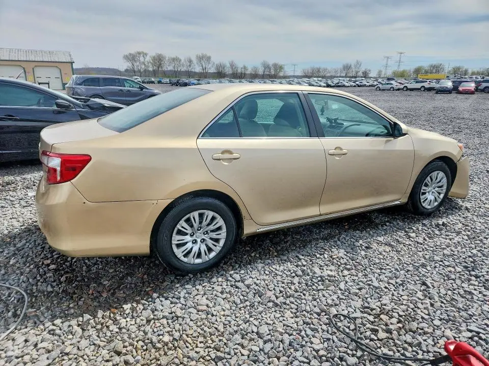 2012 TOYOTA CAMRY LE  