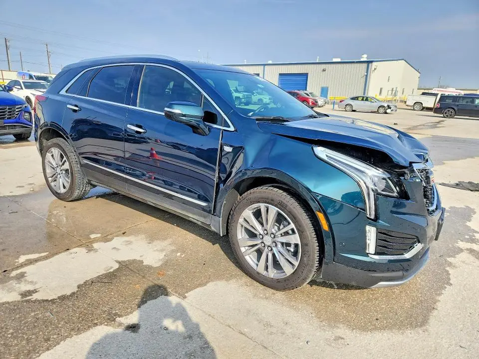 2025 CADILLAC XT5 PREMIUM LUXURY  
