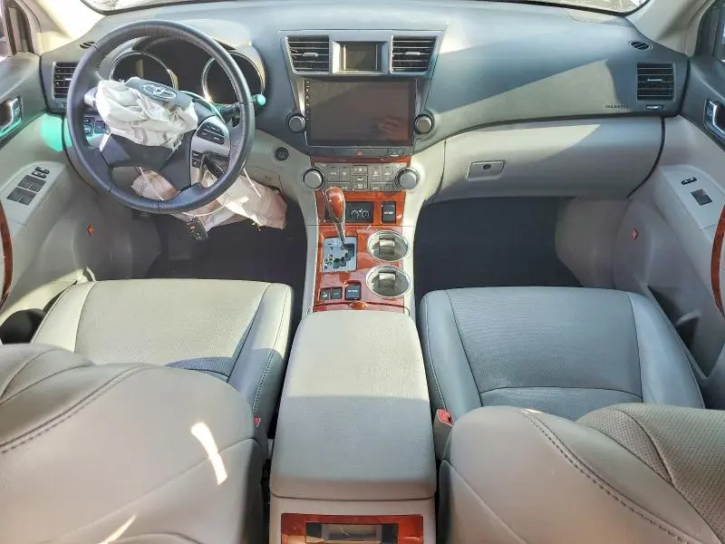 2012 TOYOTA HIGHLANDER LIMITED  