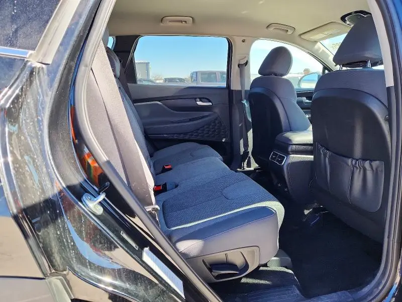 2021 HYUNDAI SANTA FE SE  