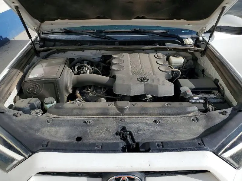 2017 TOYOTA 4RUNNER SR5  