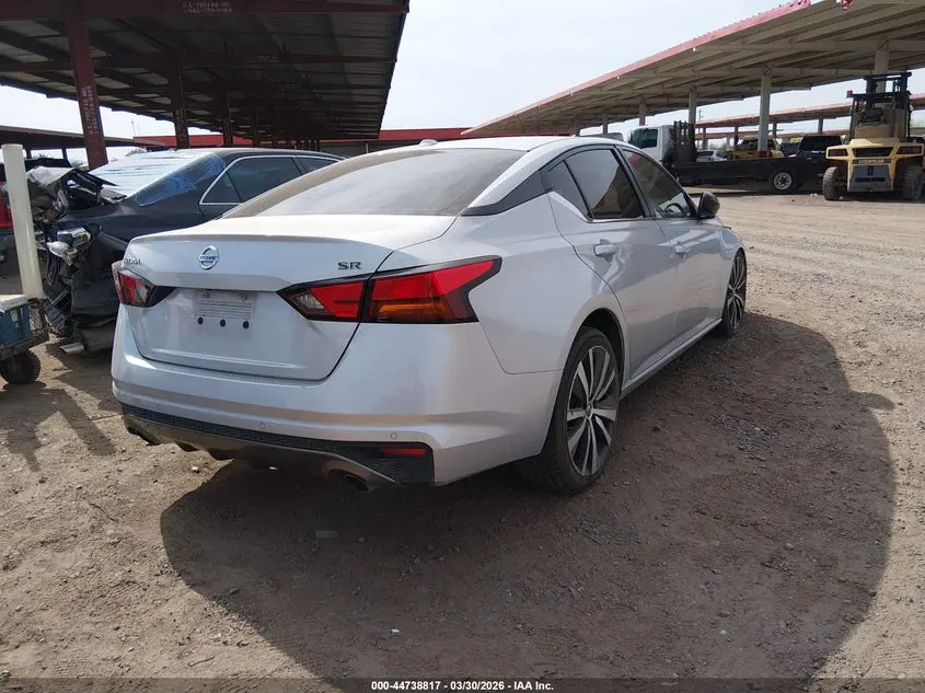 2020 NISSAN ALTIMA SR FWD