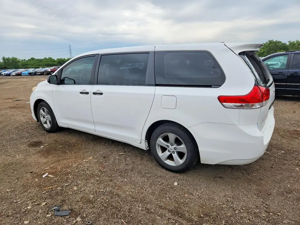 2012 TOYOTA SIENNA BASE 7-PASSENGER  