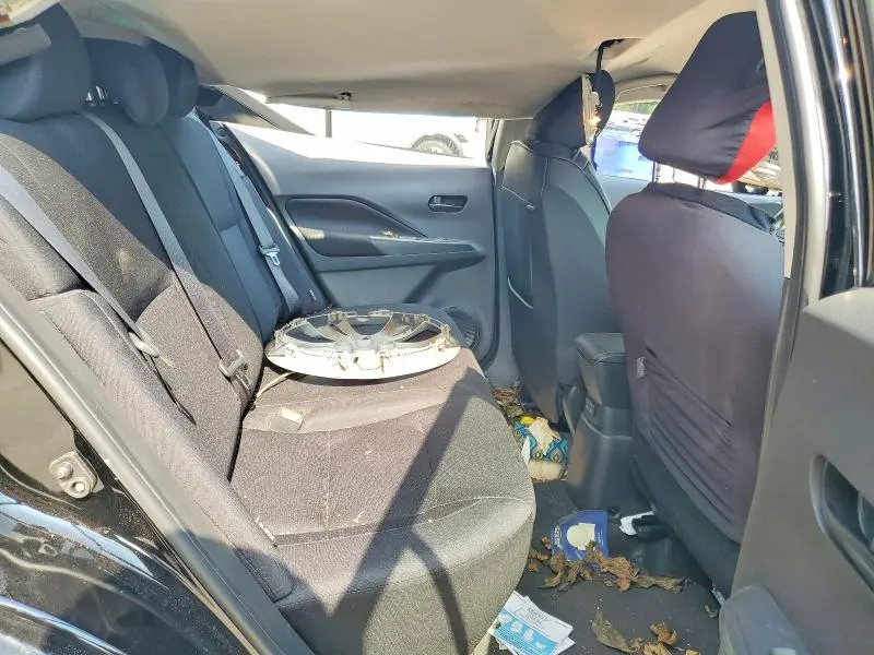 2023 NISSAN KICKS S  