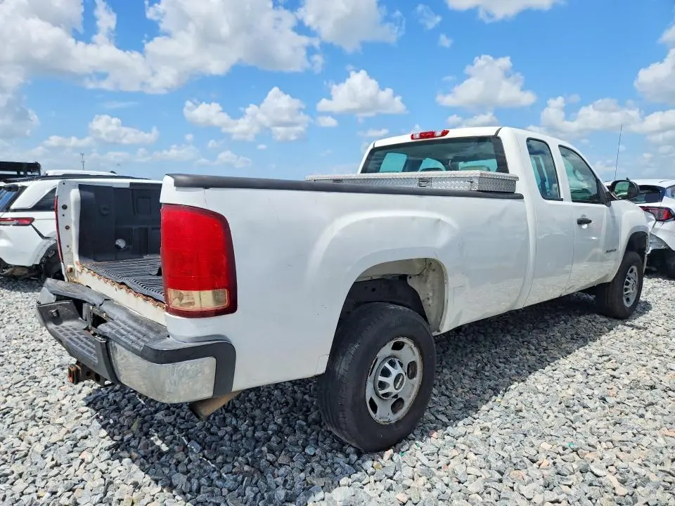 2011 GMC SIERRA C2500 HEAVY DUTY  