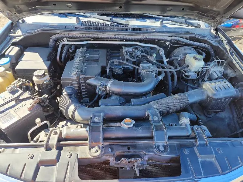 2015 NISSAN FRONTIER S  
