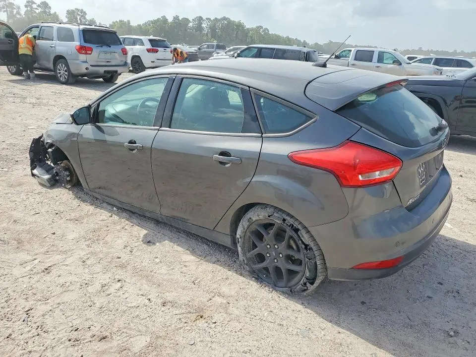 2016 FORD FOCUS SE  