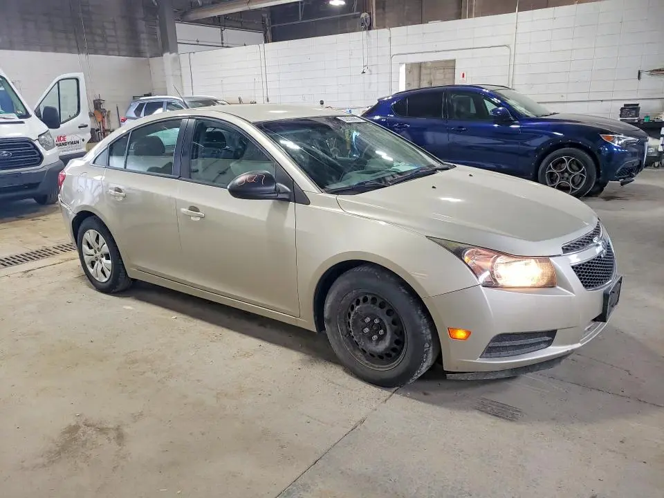 2014 CHEVROLET CRUZE LS  