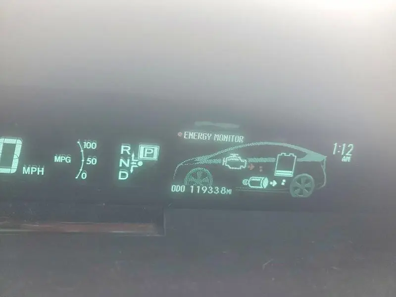 2010 TOYOTA PRIUS III  