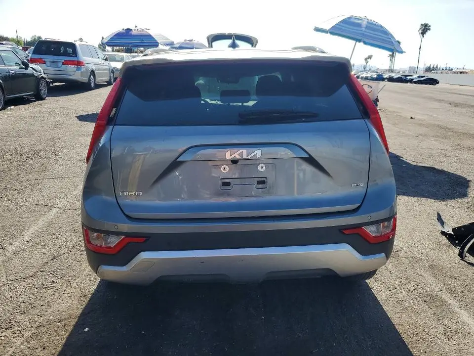 2023 KIA NIRO EX  