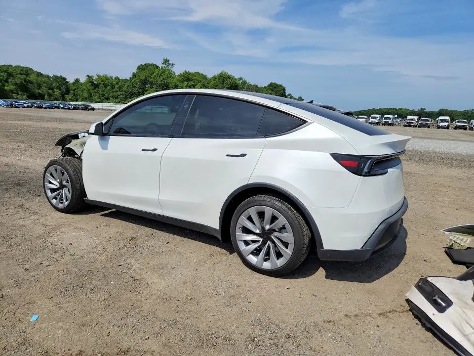 2026 TESLA MODEL Y   