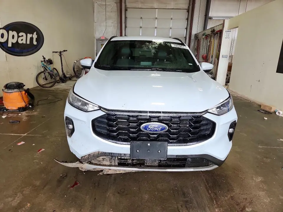 2025 FORD ESCAPE ST LINE SELECT  
