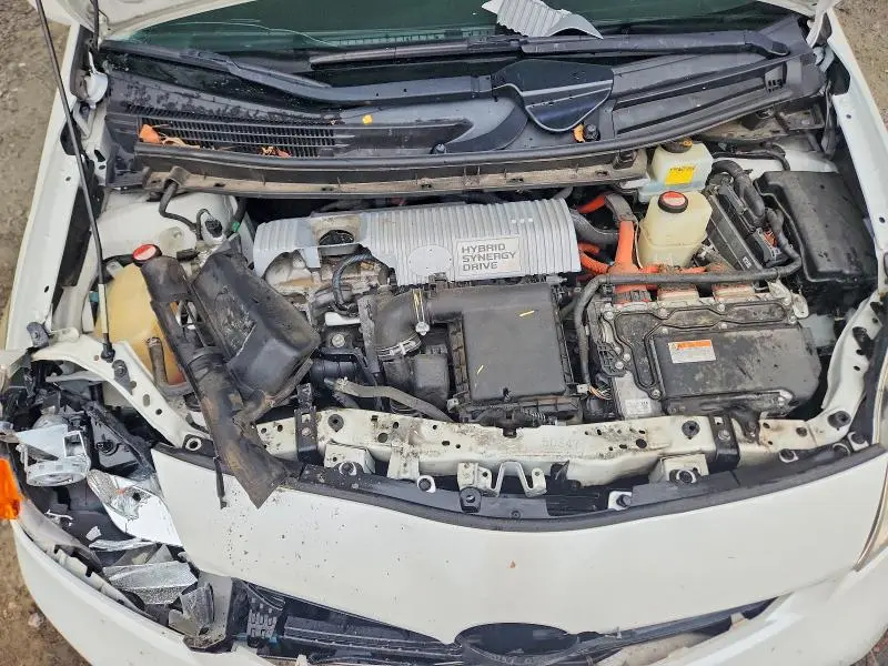 2015 TOYOTA PRIUS THREE  