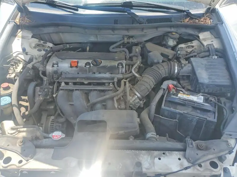 2011 HONDA ACCORD SE  