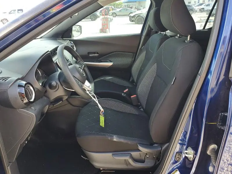 2019 NISSAN KICKS SV  