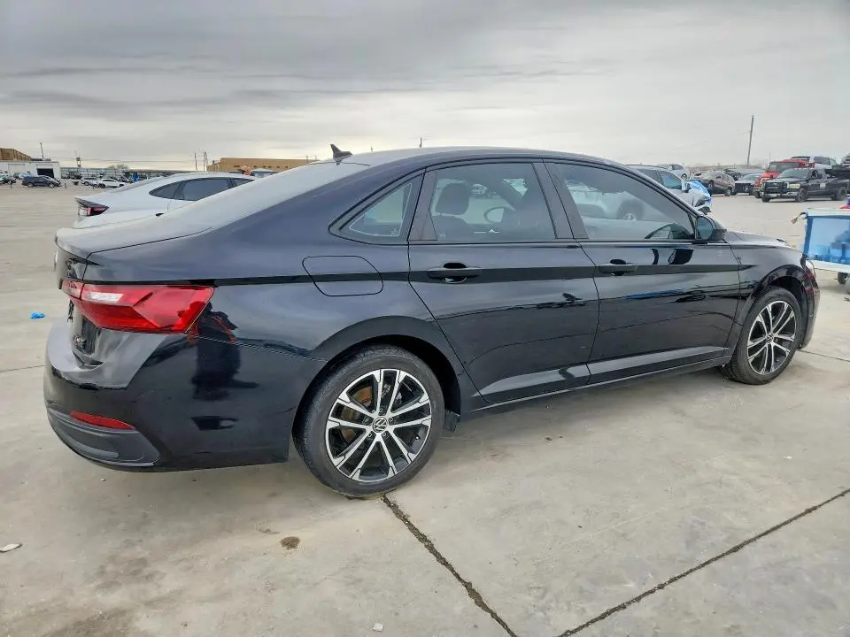 2022 VOLKSWAGEN JETTA SPORT  