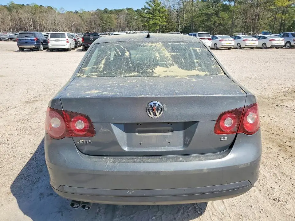 2010 VOLKSWAGEN JETTA   