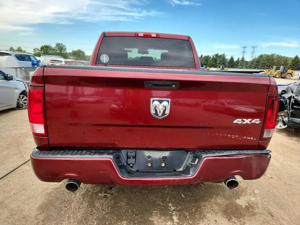 2016 RAM 1500 ST  