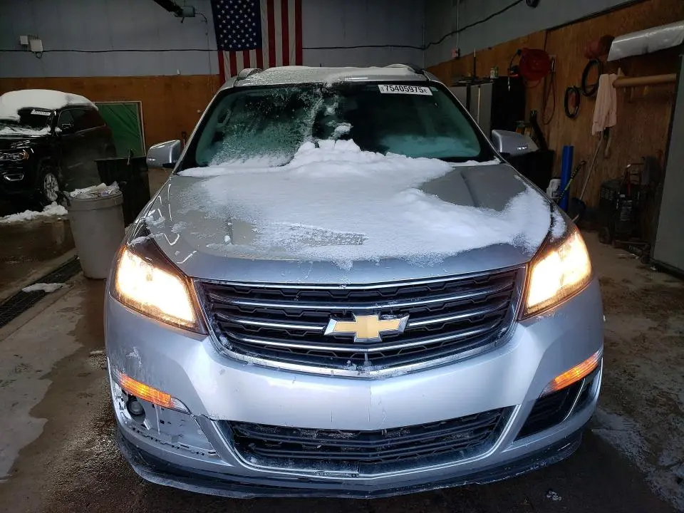2015 CHEVROLET TRAVERSE LT  