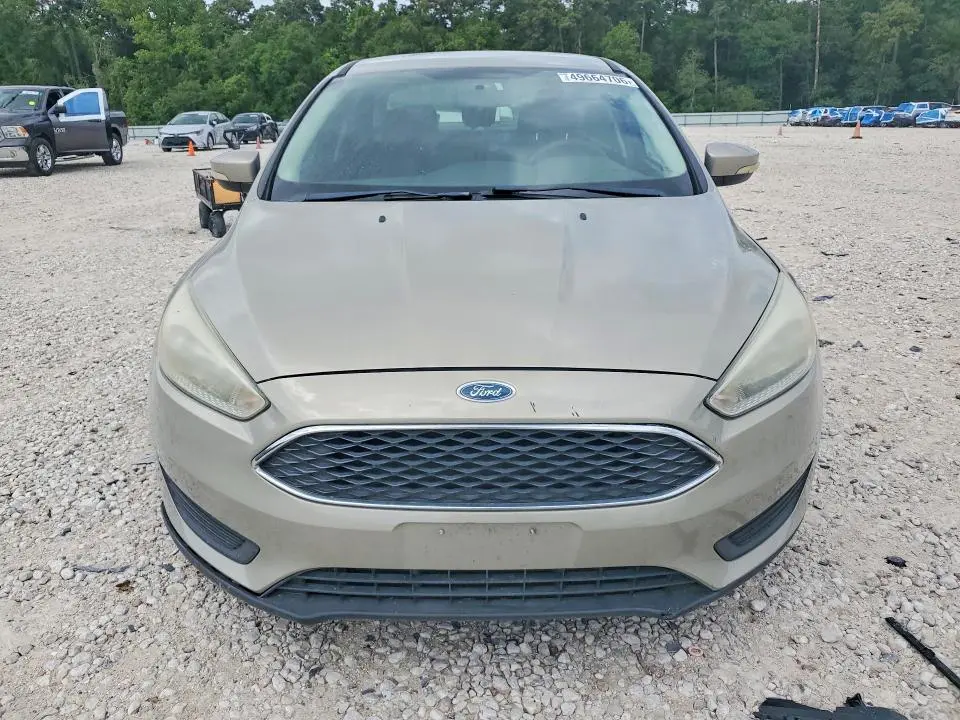 2015 FORD FOCUS SE  